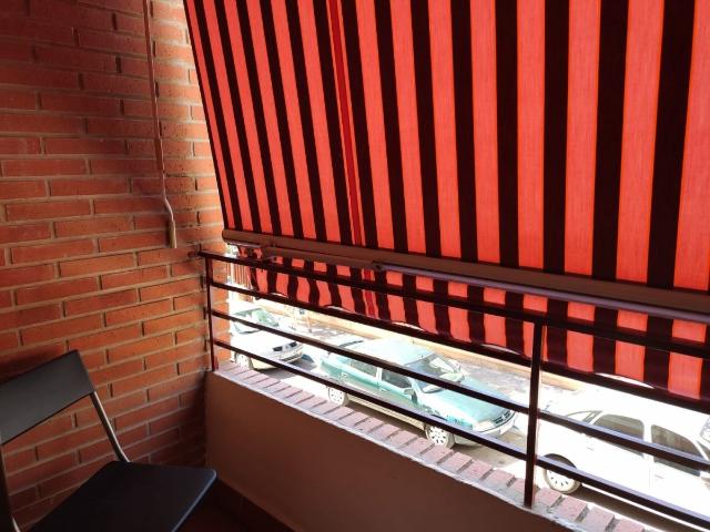 SE ALQUILA VIVIENDA PARA ESTUDIANTES 4 DORMT. Y 2 BAÑOS ZONA HOSPITAL