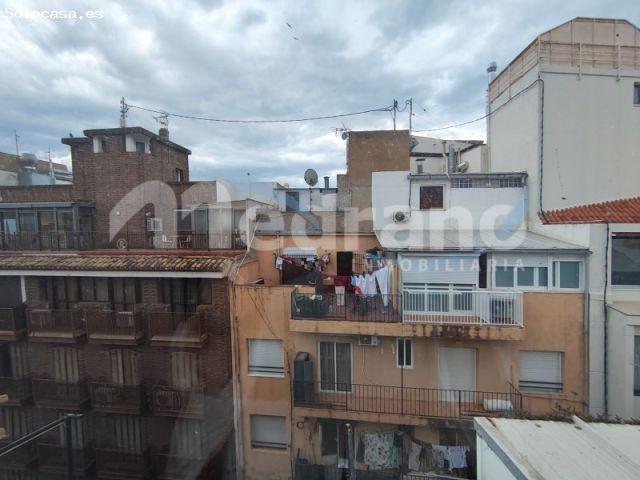 Se alquila vivienda 2+1 en Playa de Levante