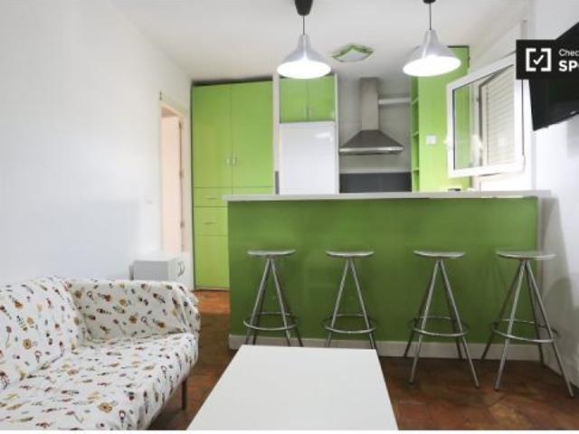 Se alquilan habitaciones en un apartamento de 5 dormitorios en Atocha
