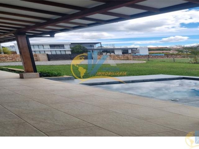 SE ARRIENDA Y SE VENDE CASA EN EL CONJUNTO PUEBLITO ACUARELA 2