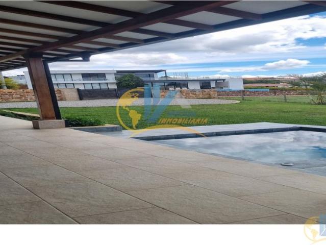 SE ARRIENDA Y SE VENDE CASA EN EL CONJUNTO PUEBLITO ACUARELA 2