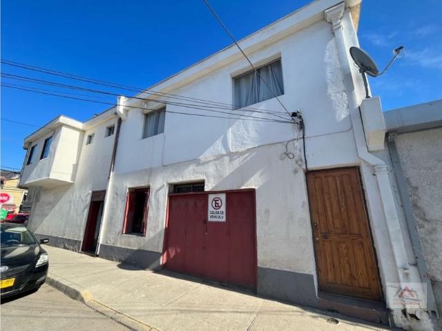 Se arrienda amplio departamento, excelente ubicación