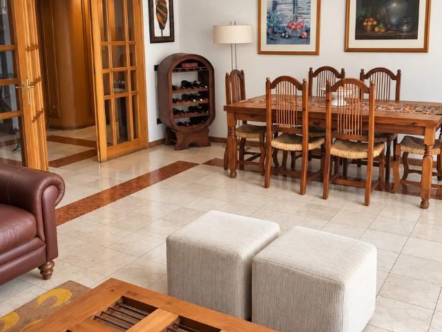Se arrienda amplio departamento, sector golf, las condes