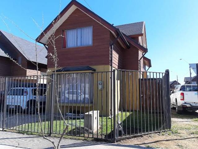 Se arrienda amplia casa en villa parque norte