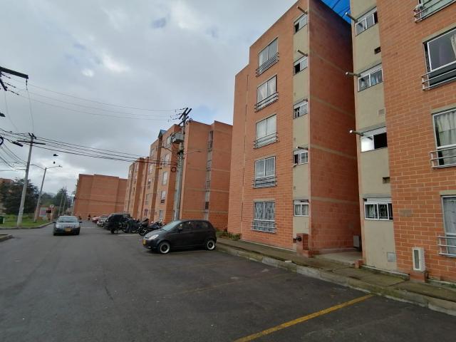 SE ARRIENDA APARTAMEMNTO SIBATE RESERVA 12