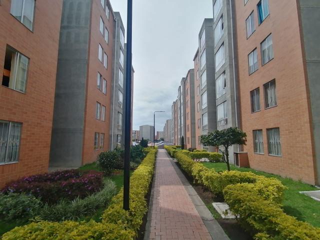SE ARRIENDA APARTAMENTO CIUDAD VERDE CONJUNTO ALMENDRO CERCA SAN MATEO TERREROS SOACHA
