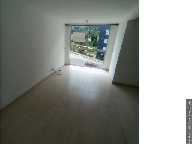 Se arrienda apartamento Palo negro