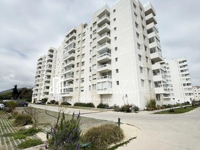 Se Arrienda Año Corrido 2 Dorm 2 Baños A Pasos De La Playa