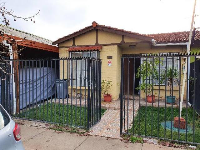 SE ARRIENDA BUENA CASA 1 PISO PADRE HURTADO