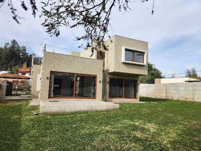 Se arrienda casa Mediterranea en Mirador de Nogales