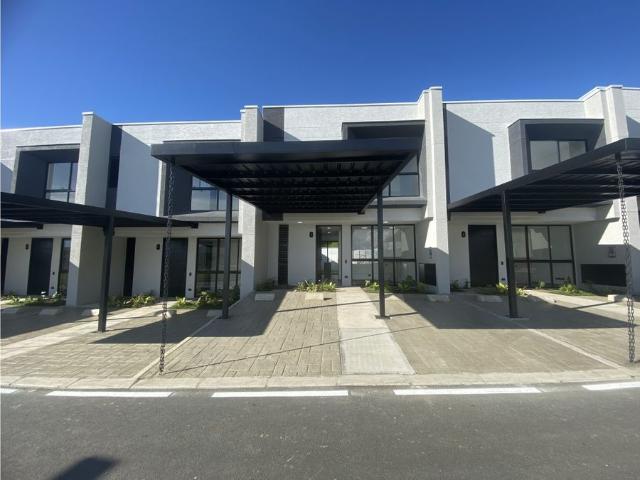 Se arrienda CASA NUEVA CAMPRESTE 142m2 Brassia Campestre