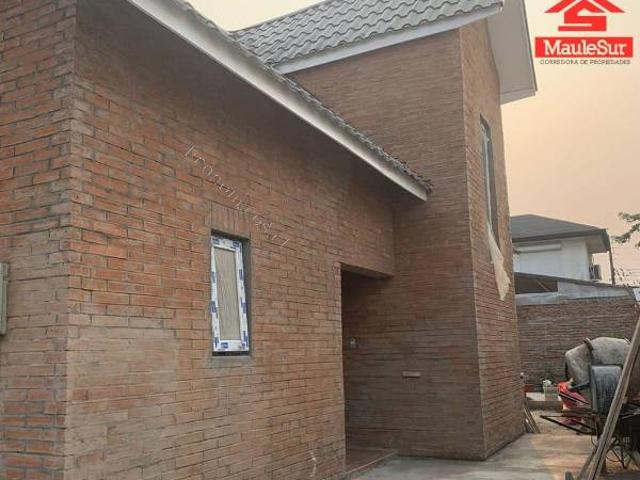 SE ARRIENDA CASA NUEVA CON PISCINA SECTOR QUIÑIPEUMO LINARES