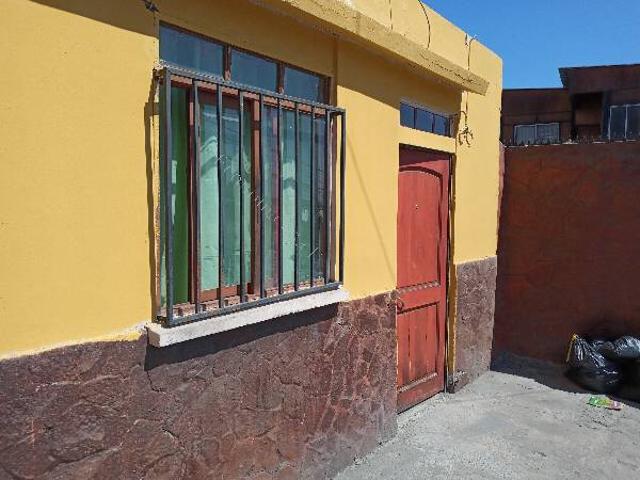 Se arrienda casa a minutos del centro