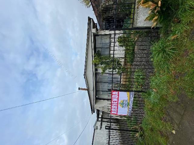 Se arrienda casa a pasos del centro