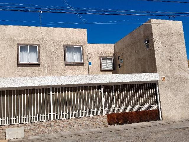 SE ARRIENDA CASA AMOBLADA A EMPRESA