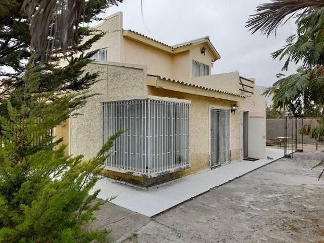 SE ARRIENDA CASA AMOBLADA PARA EMPRESA