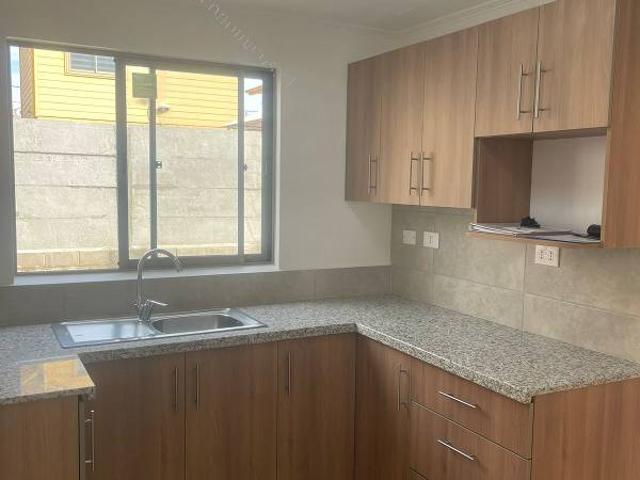Se arrienda casa amoblada para Empresas