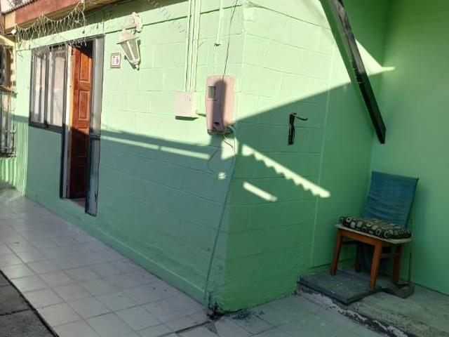 Se arrienda casa amoblada