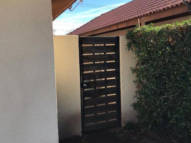 SE ARRIENDA CASA CON 3 DORMITORIOS EN EXCELENTE CONDOMINIO “LOS SOLARES” DE SAN ESTEBAN