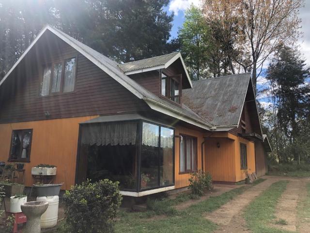 Se arrienda casa con galpón en una parcela Anganchilla