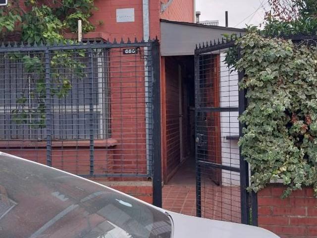 Se arrienda casa con o sin muebles