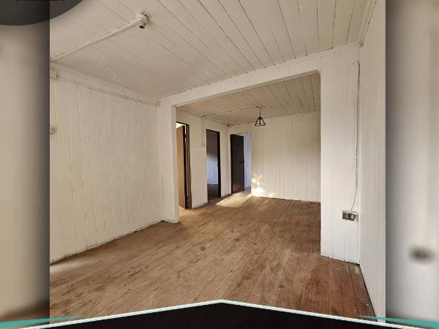 Se arrienda casa de 2D, con amplio patio en Peñablanca