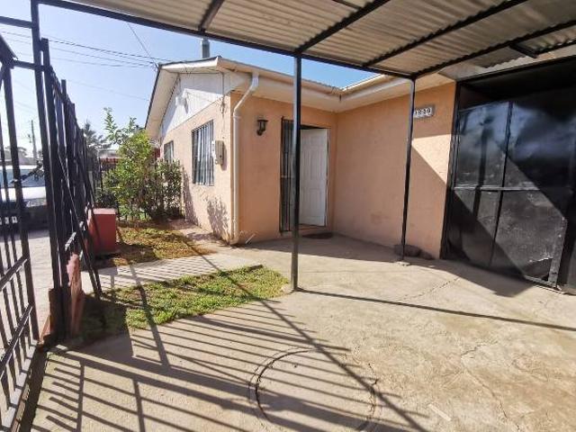 SE ARRIENDA casa de 3 dormitorios en Quillota