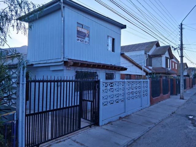 Se arrienda casa dos pisos en limache