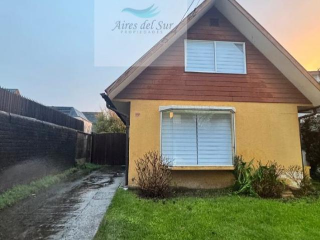 SE ARRIENDA CASA EN CALLE SANTIAGO MOMBERG, SECTOR DE BELLAVISTA, OSORNO ID33286