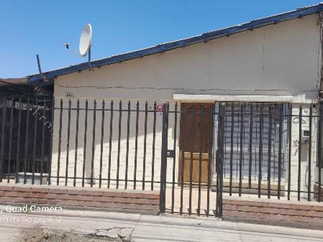 SE ARRIENDA CASA EN COLINA