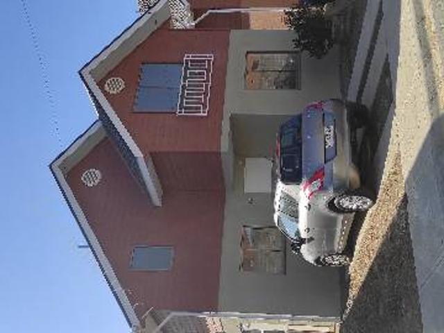 Se arrienda casa en condominio