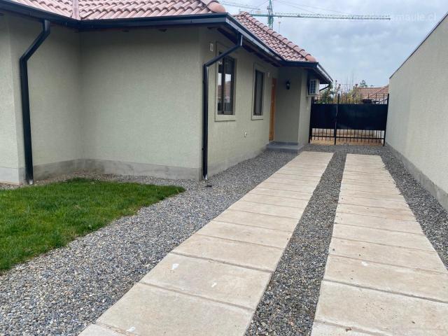 SE ARRIENDA CASA EN CONDOMINIO HACIENDA LA ESMERALDA MODELO BRUSELAS
