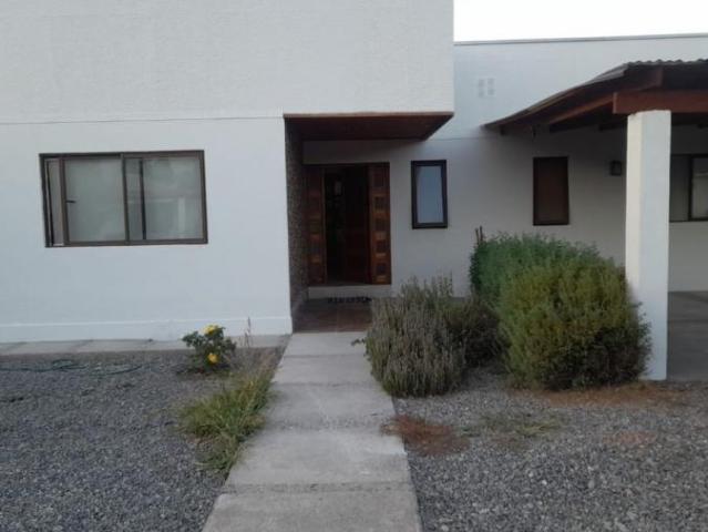 Se arrienda casa en Condominio Jacarandá en Rinconada
