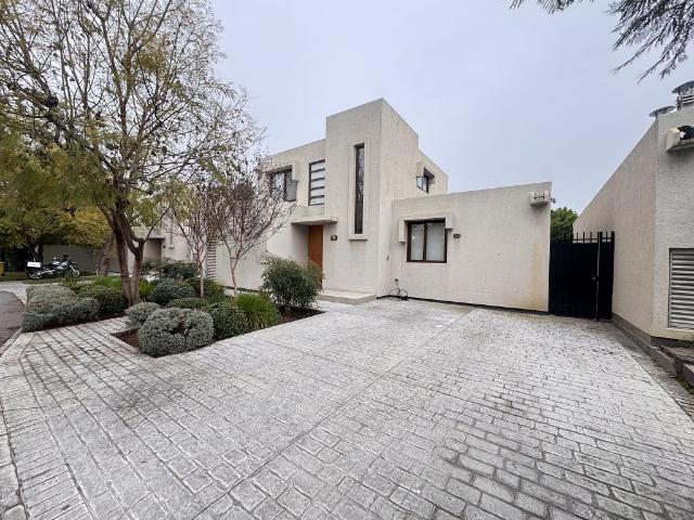 ARRIENDO CASA EN CONDOMINIO RUKAN SECTOR BRISAS NORTE