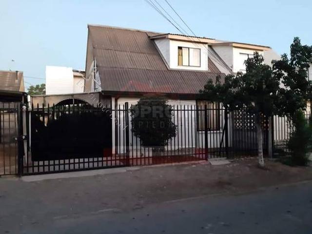 SE ARRIENDA CASA EN DON SEBASTIAN DE RAUQUEN, CURICÓ