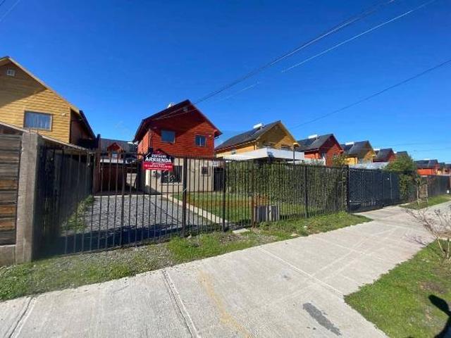 SE ARRIENDA CASA EN DON SEBASTIAN DE RAUQUEN, CURICÓ