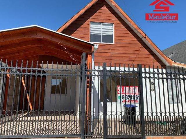 SE ARRIENDA CASA EN LAS PRADERAS DE LINARES