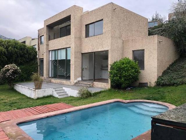 Se arrienda casa en los trapense