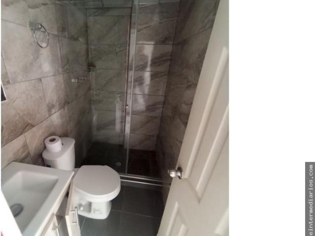 Se arrienda casa en los Nogales