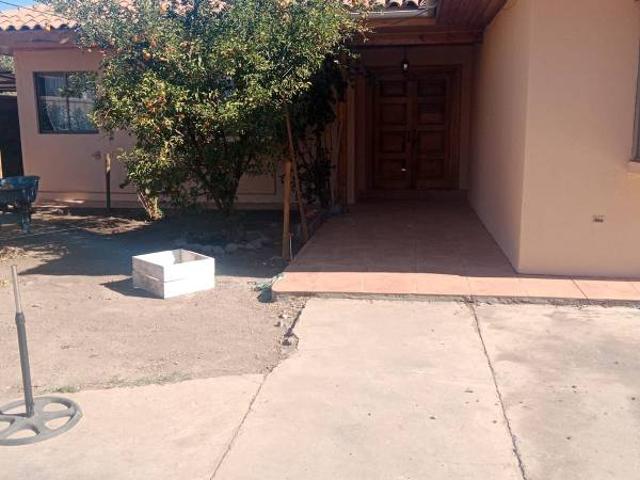 Se arrienda casa en San Esteban. 3D 2B