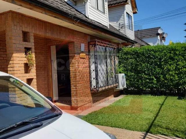 SE ARRIENDA CASA EN SECTOR RESIDENCIAL DE RAUQUEN, CURICÓ