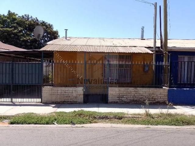 Se arrienda casa en sector Reyes Catolicos Quillota 2D1B1E