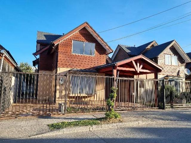 Se arrienda casa en villa parque norte