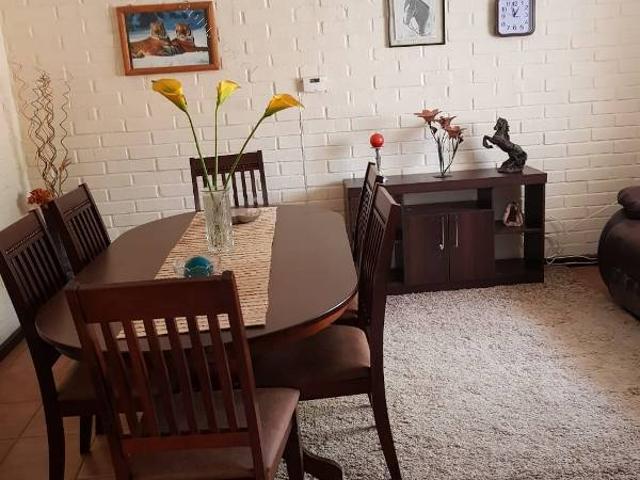 SE ARRIENDA CASA FULL AMOBLADA