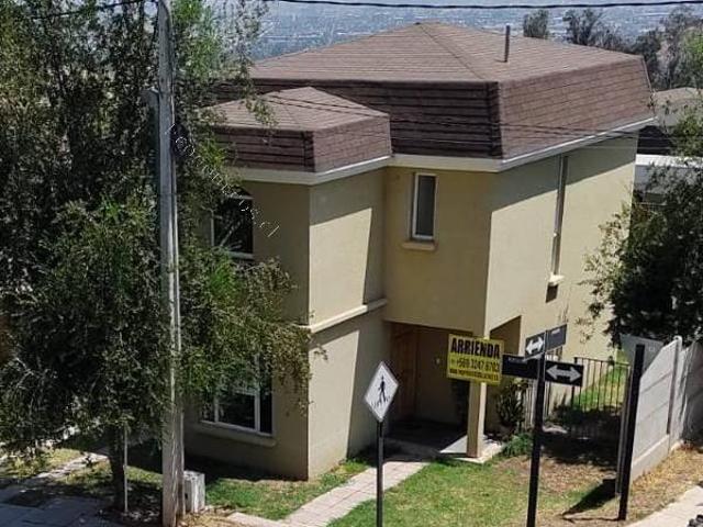 Se arrienda Casa Gracia, en Condominio La Dehesa De La Viña