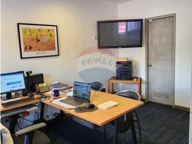 SE ARRIENDA CASA PARA OFICINAS