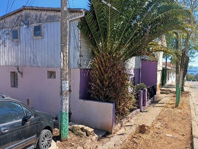 SE ARRIENDA CASA PRIMER PISO AMPLIA CON PATIO