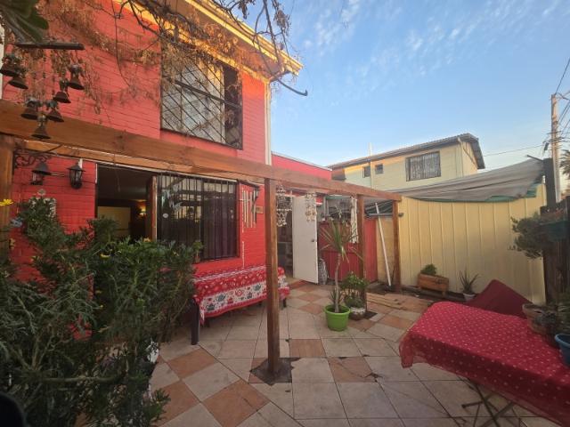 SE ARRIENDA CASA 3D/2B +1DPTO JARDIN ALTO LA FLORIDA