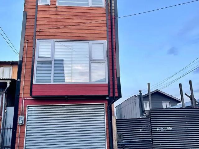 Se Arrienda Casa 3d Y 3b, Calle Augusto Trautmann, Pto Montt