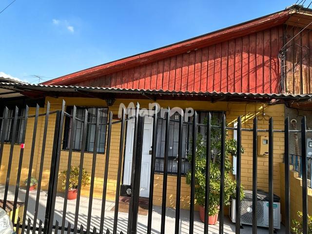 SE ARRIENDA CASA 4D2B CERCANA A MIDMALL MAIPU